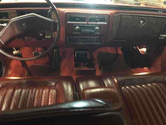 Cadillac DeVille Coupe 1979 image number 11