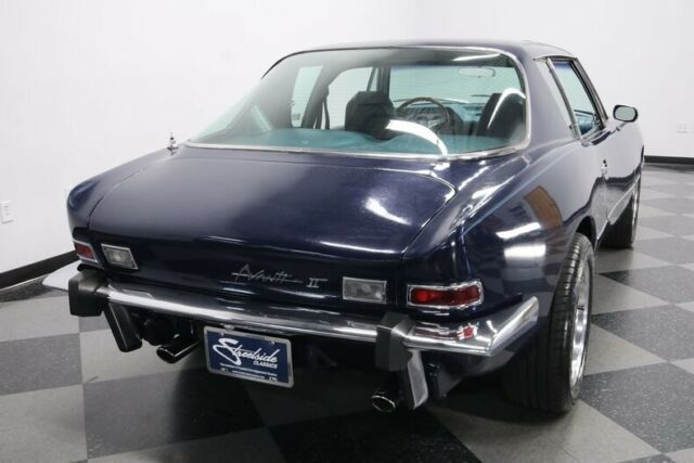Studebaker Avanti II 1974 image number 12