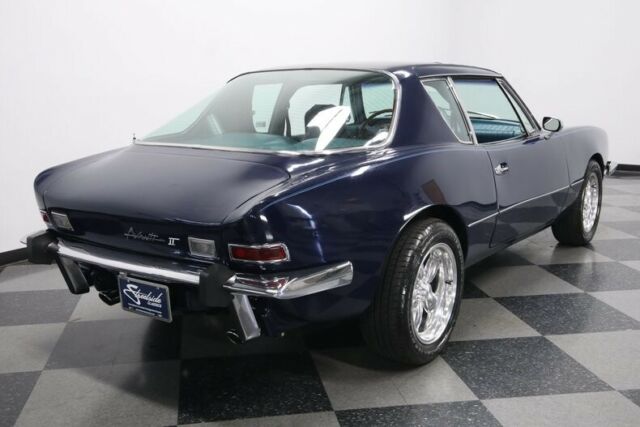 Studebaker Avanti II 1974 image number 37