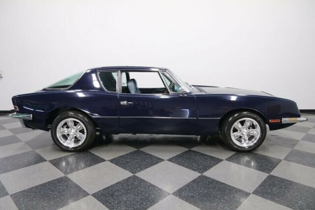 Studebaker Avanti II 1974 image number 39