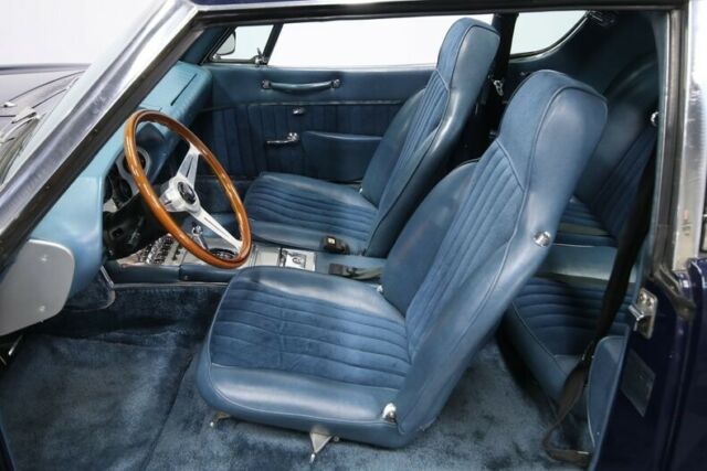 Studebaker Avanti II 1974 image number 4