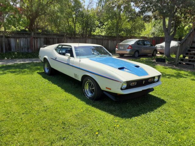 Ford Mustang 1972 image number 1