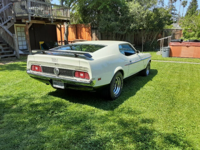 Ford Mustang 1972 image number 3
