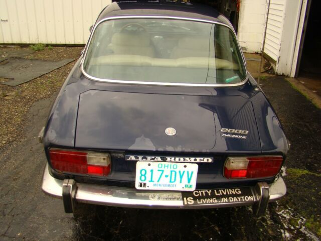 Alfa Romeo 2000 1974 image number 3