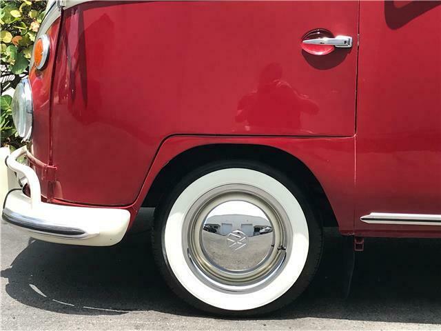 Volkswagen Bus/Vanagon 1974 image number 6