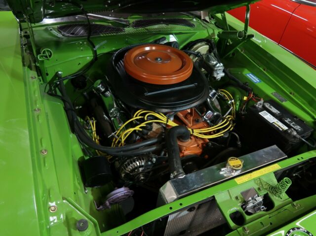 Plymouth Road Runner 1971 image number 17