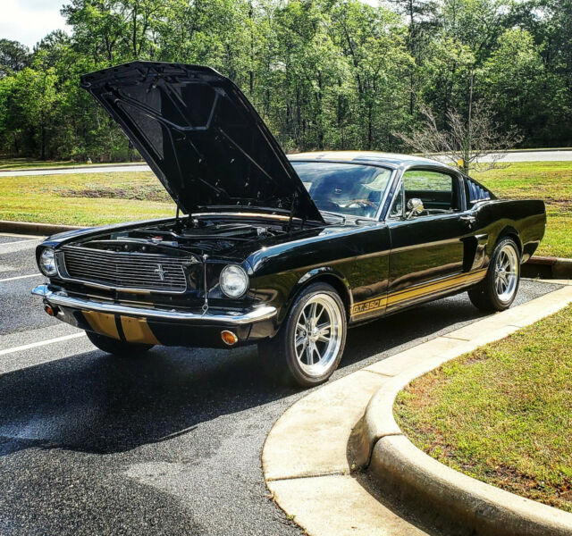 Ford Mustang 1965 image number 3