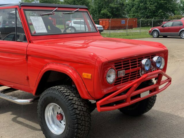 Ford Bronco 1976 image number 2