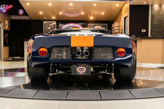 Ford GT40 1965 image number 11