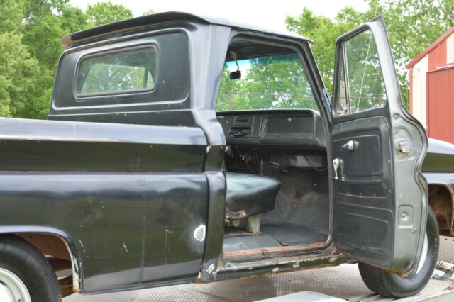 Chevrolet C-10 1966 image number 32