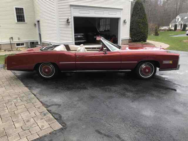 Cadillac Eldorado Convertible 1976 image number 1