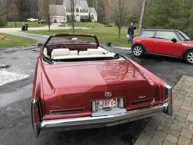 Cadillac Eldorado Convertible 1976 image number 2
