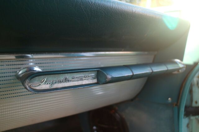 Chevrolet Impala 1962 image number 20