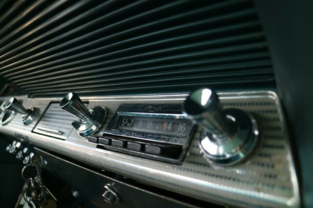 Chevrolet Impala 1962 image number 31