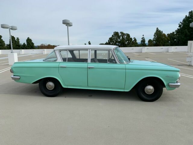 AMC Classic Deluxe Mid-Size 1962 image number 7
