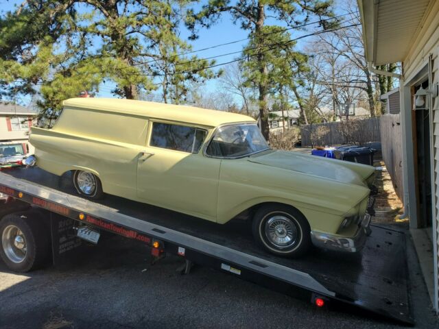 Ford Sedan Delivery 1957 image number 2