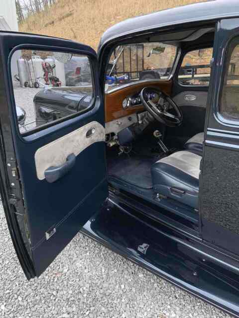 Chevrolet coupe 1933 image number 23