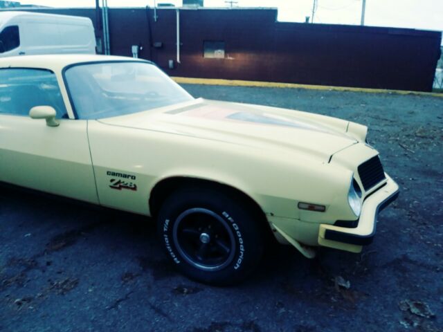 Chevrolet Camaro 1977 image number 28