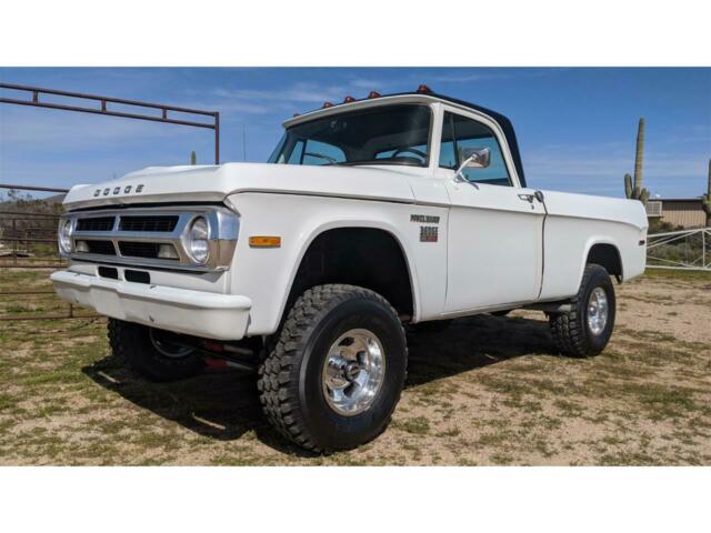 Dodge Power Wagon 1970 image number 0