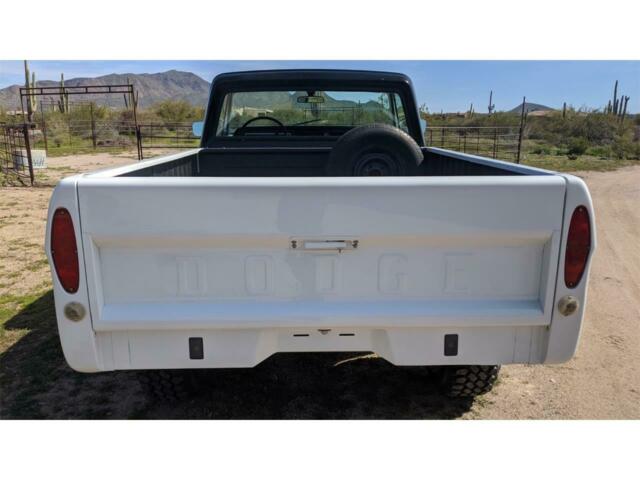 Dodge Power Wagon 1970 image number 6