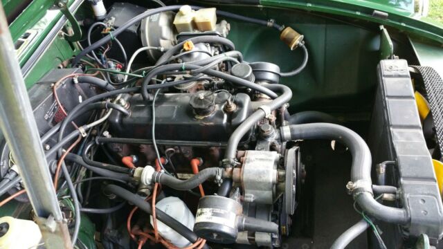 MG MGB 1977 image number 18
