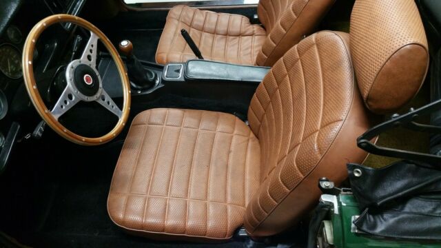 MG MGB 1977 image number 38
