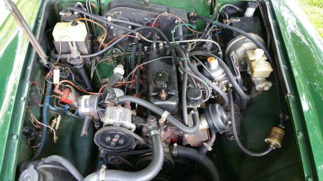 MG MGB 1977 image number 41