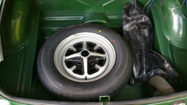 MG MGB 1977 image number 43