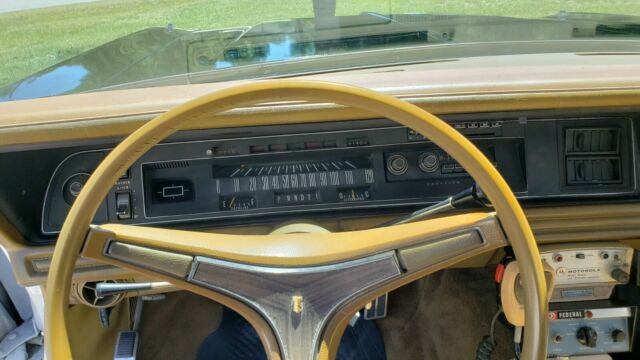 Chrysler Newport 1973 image number 14