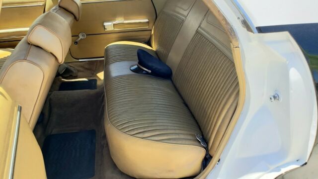 Chrysler Newport 1973 image number 36