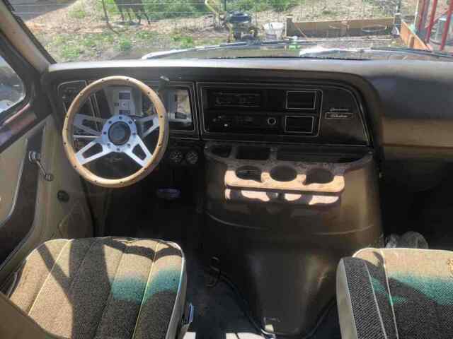 Ford E250 Quadravan 1979 image number 5