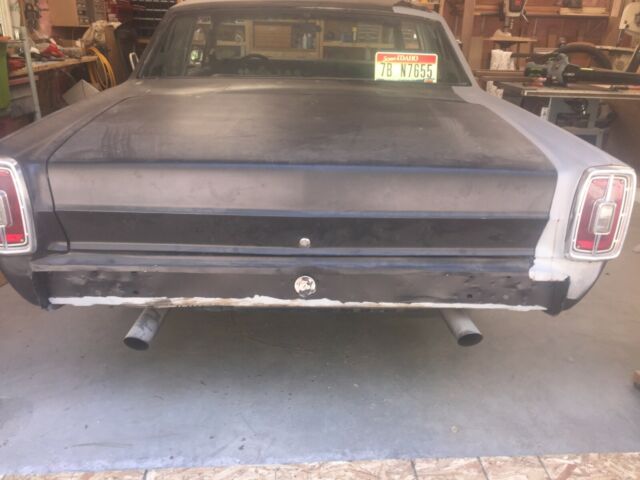 Ford Fairlane 1966 image number 9