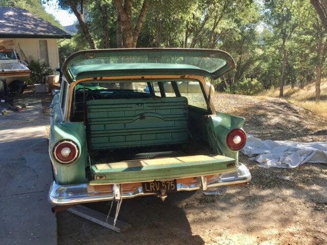 Ford Country Squire 1957 image number 25