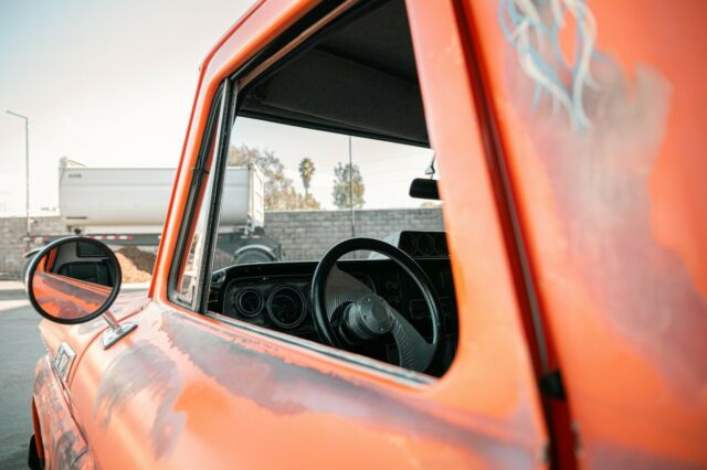 Chevrolet C-10 1965 image number 34