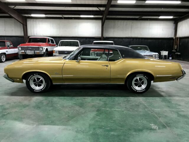 Oldsmobile Cutlass 1972 image number 25