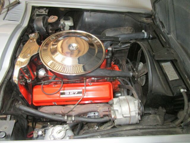 Chevrolet Corvette 1963 image number 12