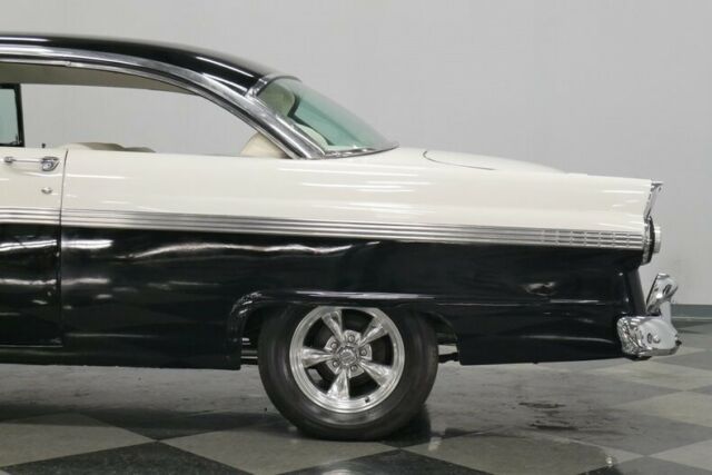 Ford Fairlane 1956 image number 47