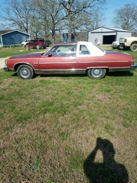 Pontiac Bonneville 1979 image number 27