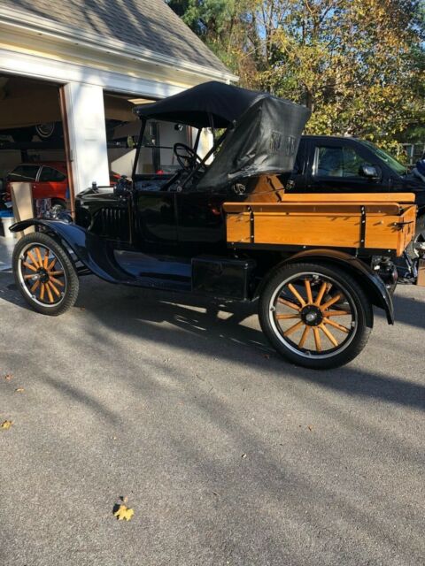 Ford Model T 1922 image number 2