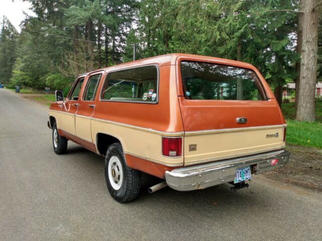 Chevrolet Suburban 1977 image number 21