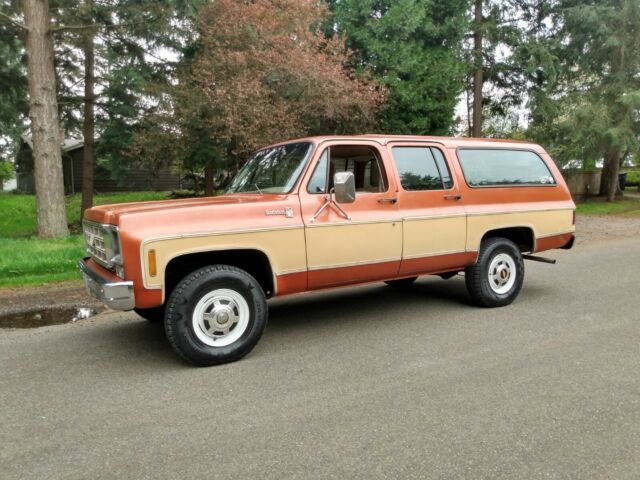 Chevrolet Suburban 1977 image number 3