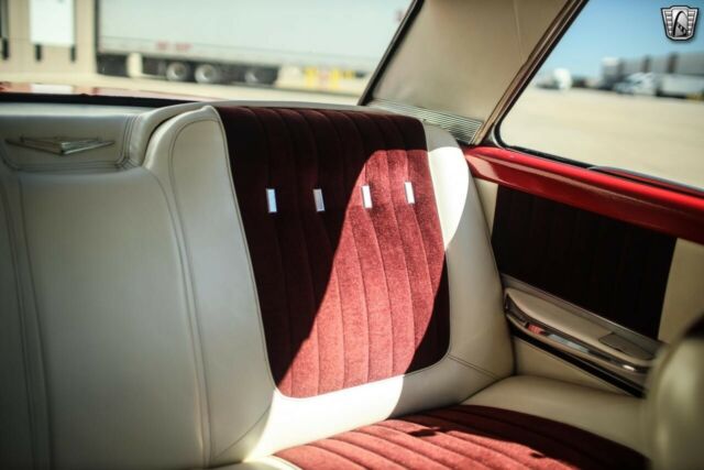 Ford Galaxie 1962 image number 13