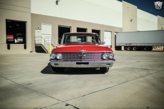 Ford Galaxie 1962 image number 2