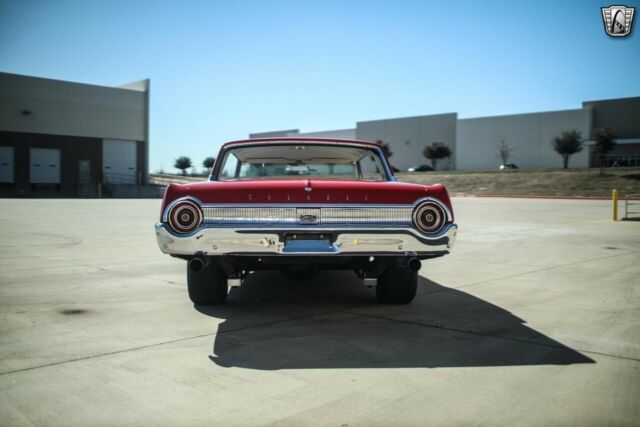 Ford Galaxie 1962 image number 28