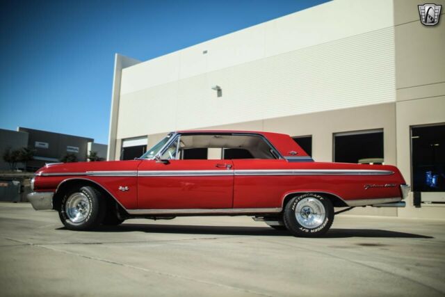 Ford Galaxie 1962 image number 3