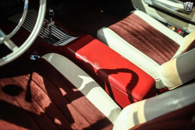 Ford Galaxie 1962 image number 39