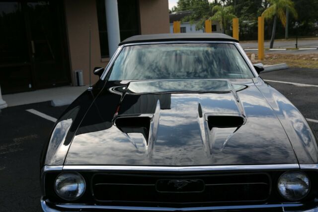 Ford Mustang 1971 image number 10