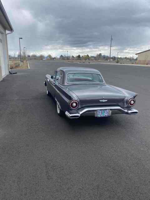 Ford Thunderbird 5.1 1957 image number 10