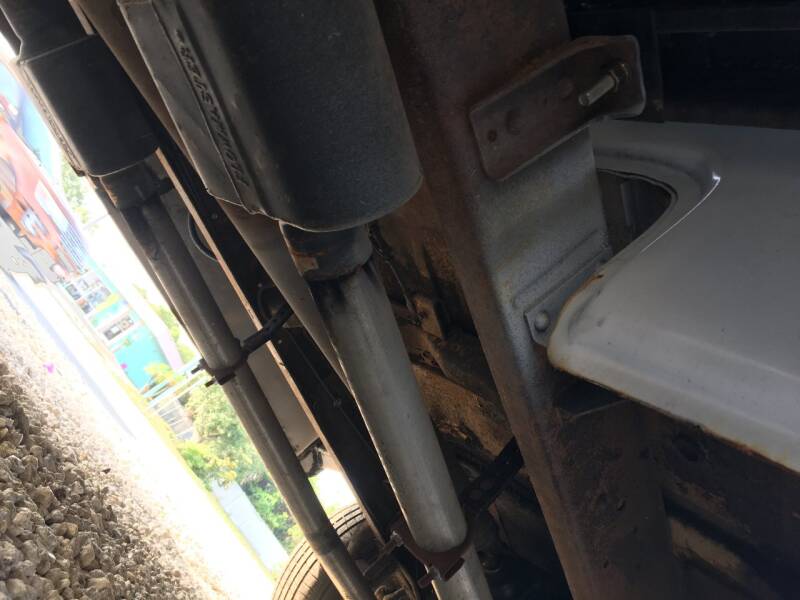 Ford F-100 1957 image number 8