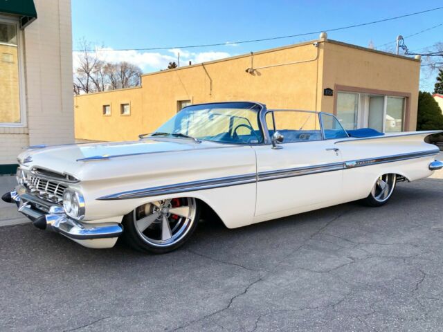 Chevrolet Impala 1959 image number 18